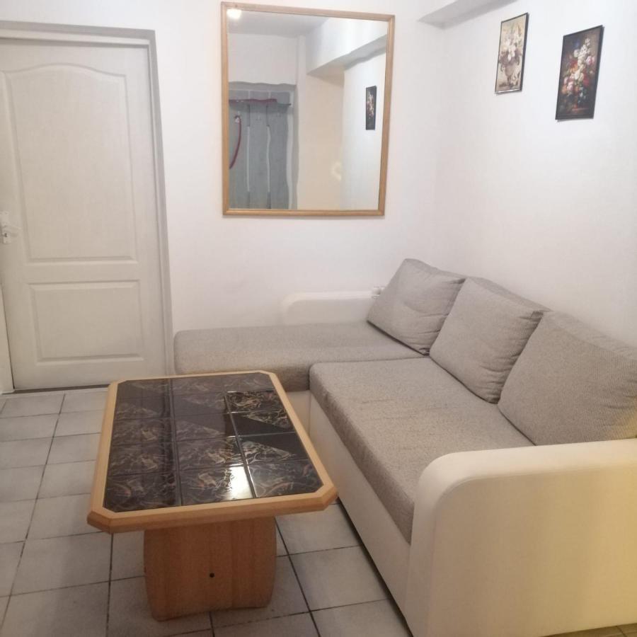 רסיטה Karla Residence / Greta Residence מראה חיצוני תמונה